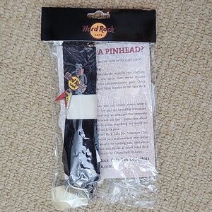 Hard Rock Cafe lanyard and pin NWT